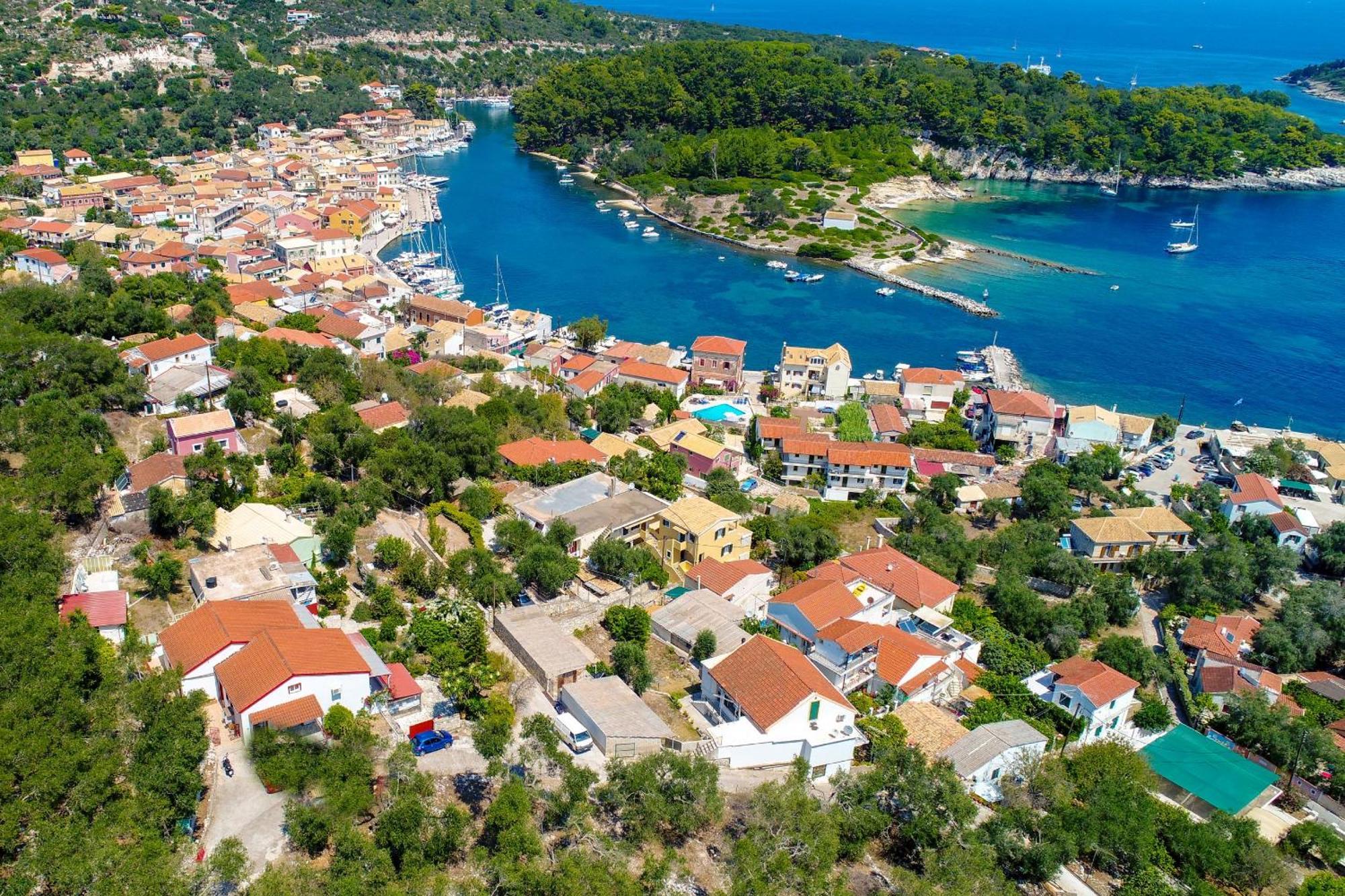 Villa Thea Antonis Гайос Экстерьер фото