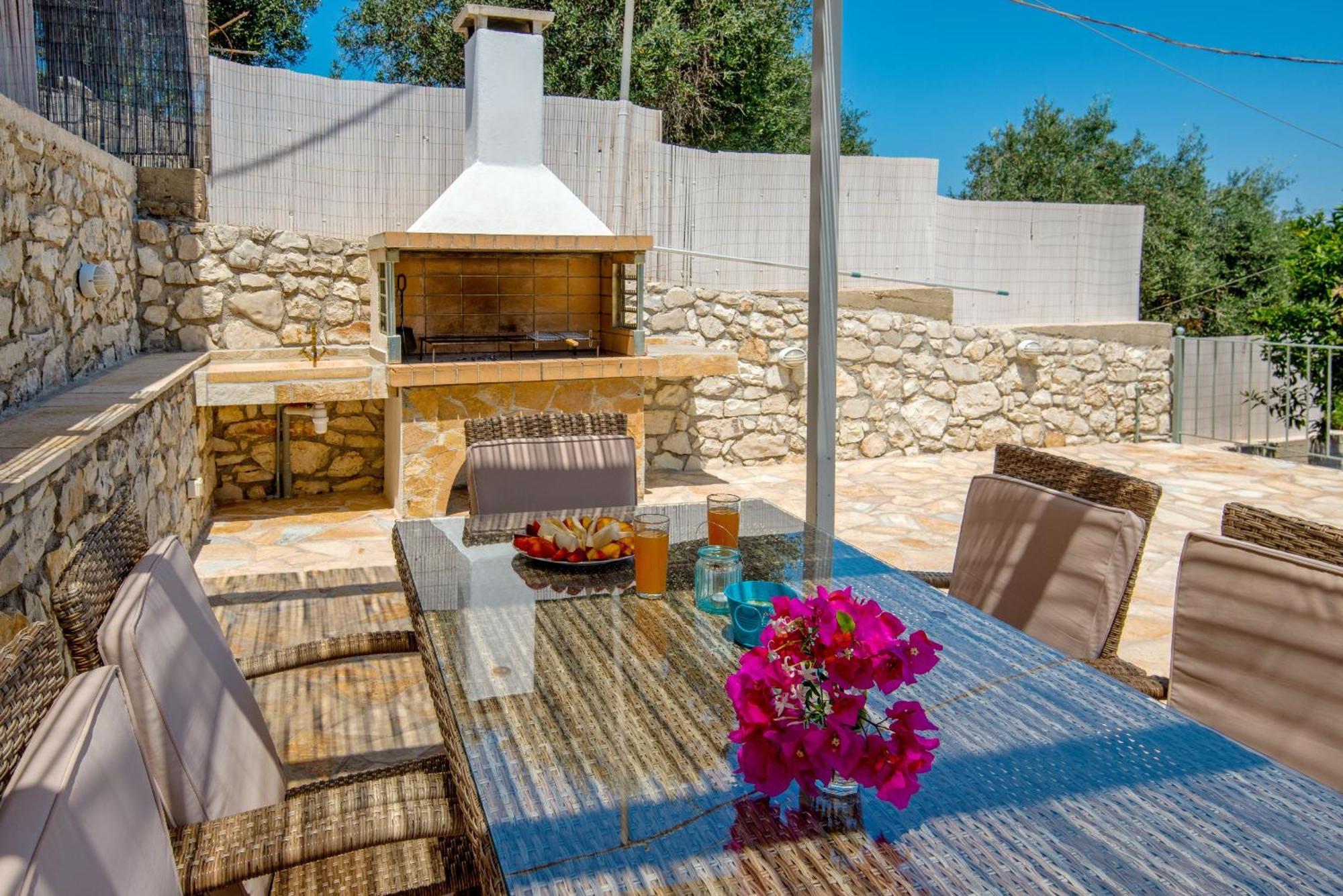 Villa Thea Antonis Гайос Экстерьер фото