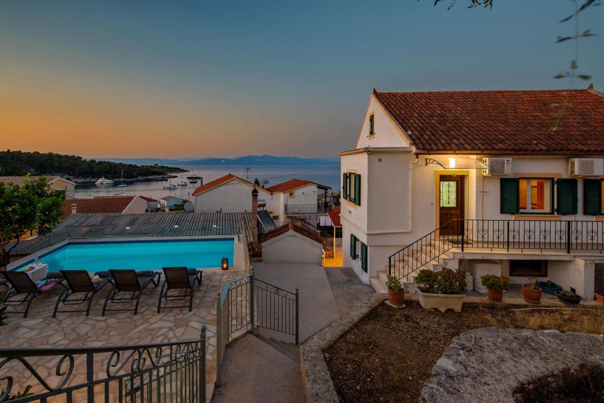 Villa Thea Antonis Гайос Экстерьер фото