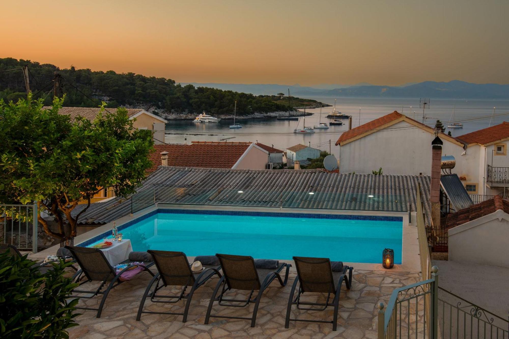 Villa Thea Antonis Гайос Экстерьер фото