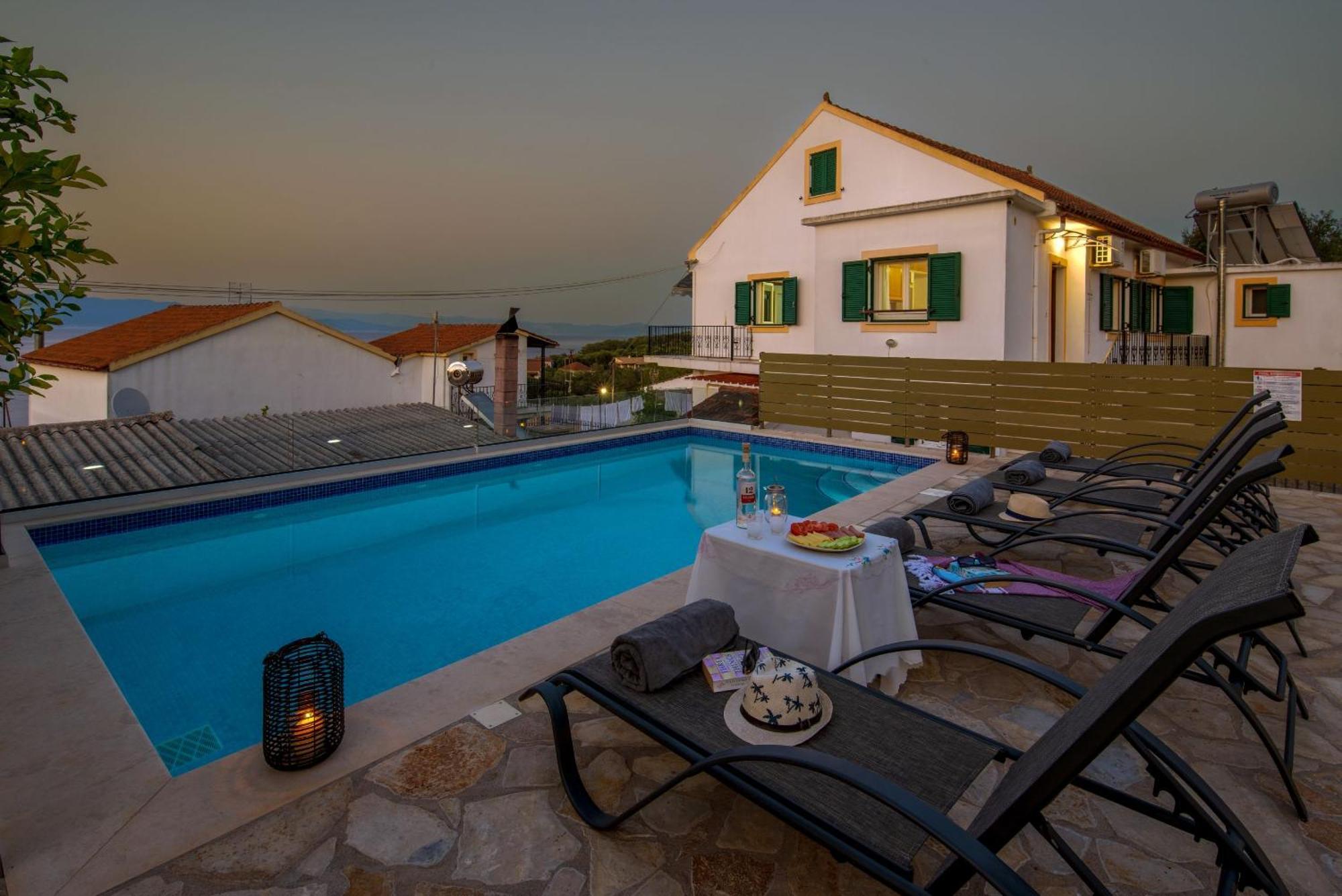Villa Thea Antonis Гайос Экстерьер фото